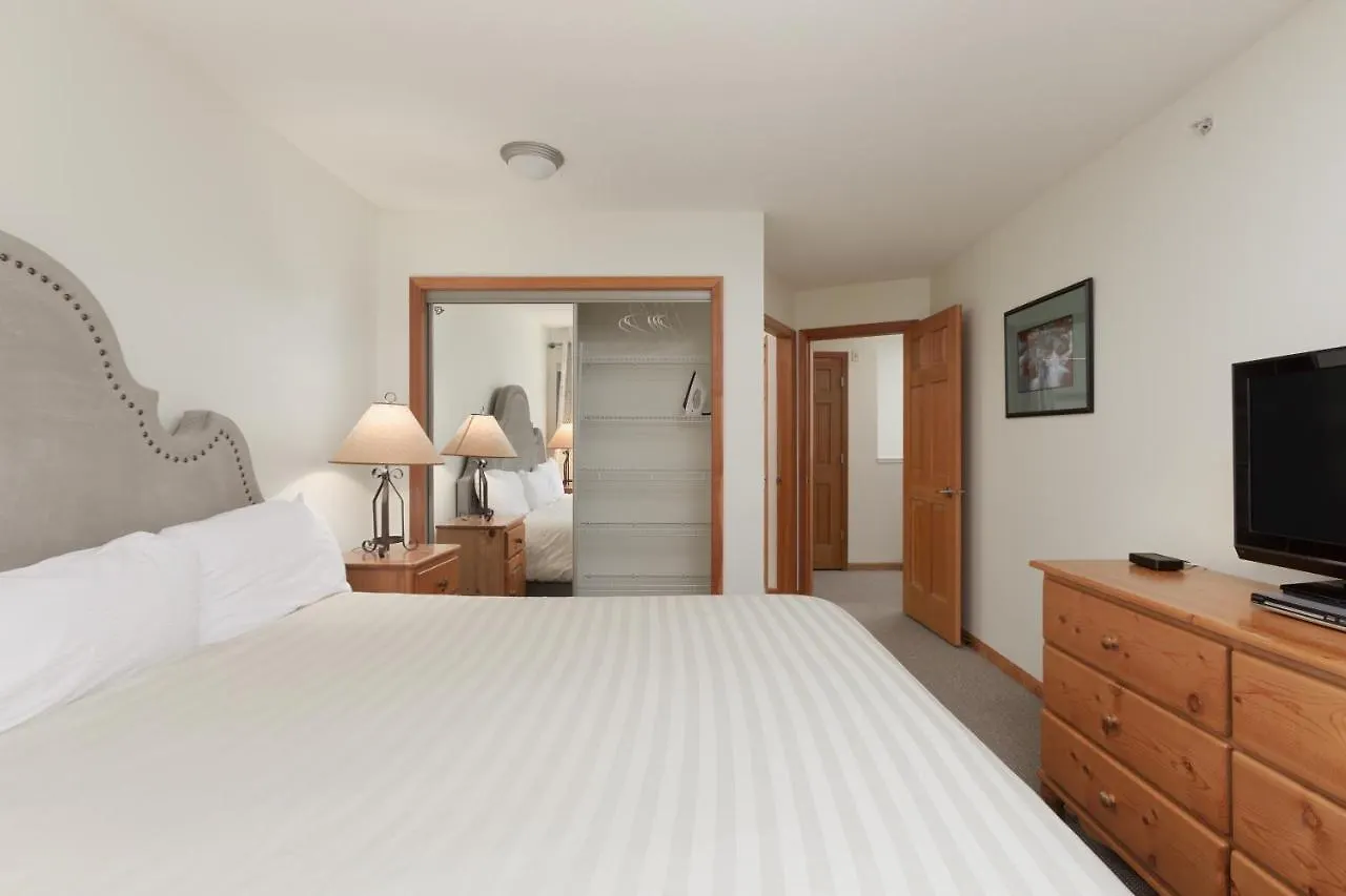 Northstar By Cozystay Signature Whistler